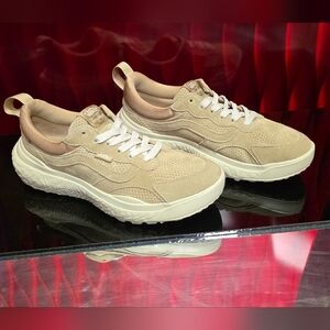 Vans MTE Ultrarange Neo VR3 – Suede Cornstalk Men's 8 Women's 9.5